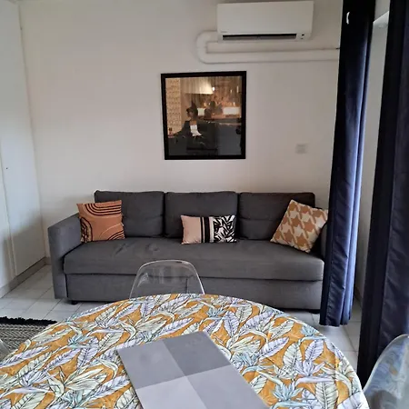 Apartment Les Jonquieres A Gassin, Avec Piscine Collective, G26 *