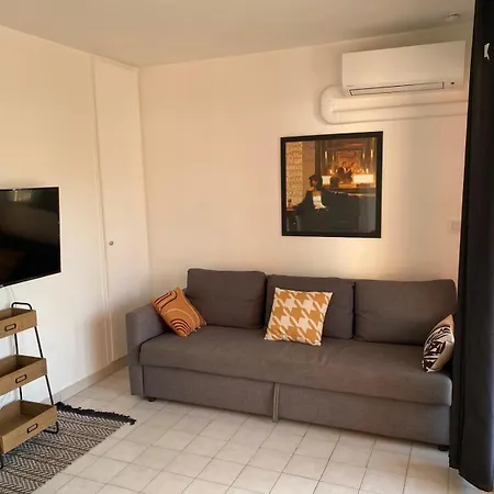 Les Jonquieres A Gassin, Avec Piscine Collective, G26 Apartment Gassin